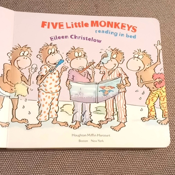 Five Little Monkeys Reading in Bed book - Picture 4 of 4